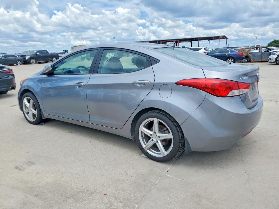 2013 Hyundai Elantra VIN KMHDH4AE5DU518899 COPART salvage auction — WATER/FLOOD, Tx - Salvage Title-Flood Damage, sold $525 on 2026-07-30 (photo 2)