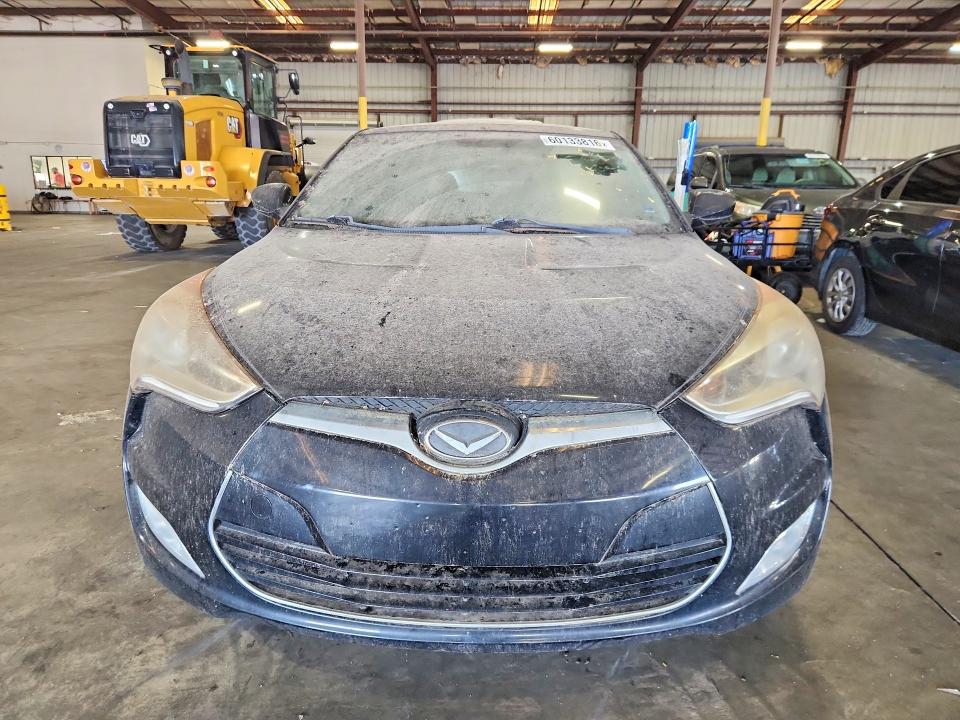 2012 Hyundai Veloster VIN KMHTC6AD8CU054101 COPART salvage auction — NORMAL WEAR, Salvage Title, sold $800 on 2026-07-15 (photo 5)