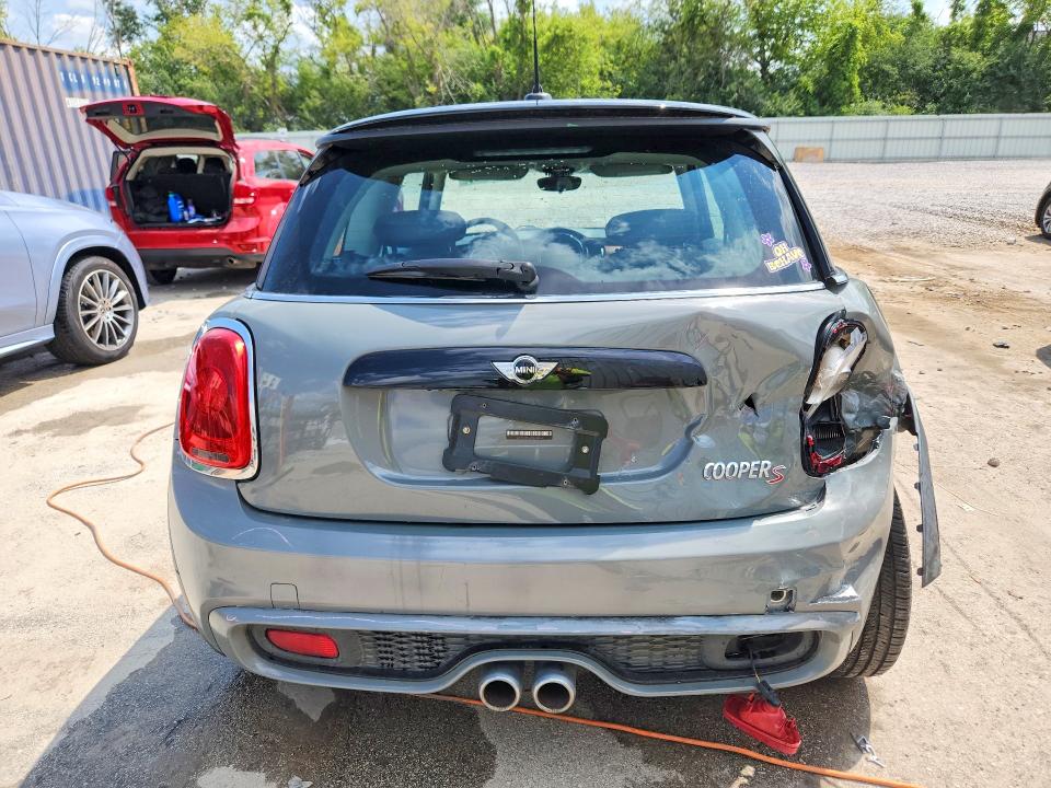 2015 Mini Cooper VIN WMWXP7C51F2A34651 COPART salvage auction — REAR END, WI - CERTIFICATE OF TITLE, sold $1,100 on 2026-08-10 (photo 6)
