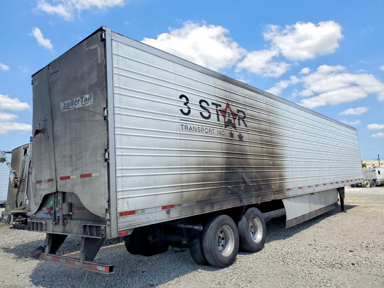 2016 Utility Unknown VIN 1UYVS2593GU366123 COPART salvage auction — Burn, Ct - Clean Title, sold $1,150 on 2026-09-24 (photo 3)