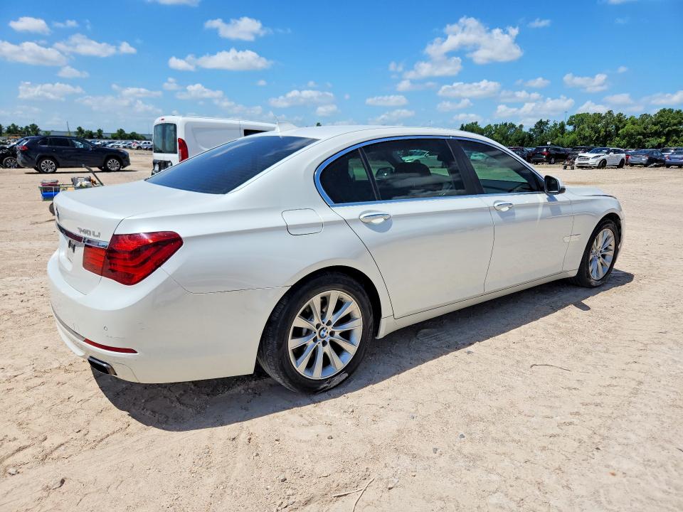2014 BMW VIN WBAYE4C5XED138421 COPART salvage auction — WATER/FLOOD, TX - CERT OF TITLE-REBLT SLVG FLOOD (P), sold $2,100 on 2026-07-28 (photo 3)