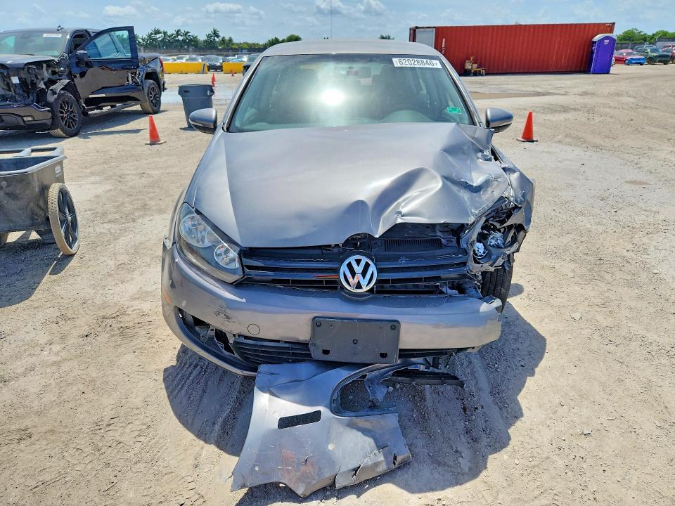 2010 Volkswagen Golf VIN WVWDA7AJ5AW284464 COPART salvage auction — FRONT END, Fl - Cert Of Title Slvg Rebuildable, sold $275 on 2026-08-12 (photo 5)