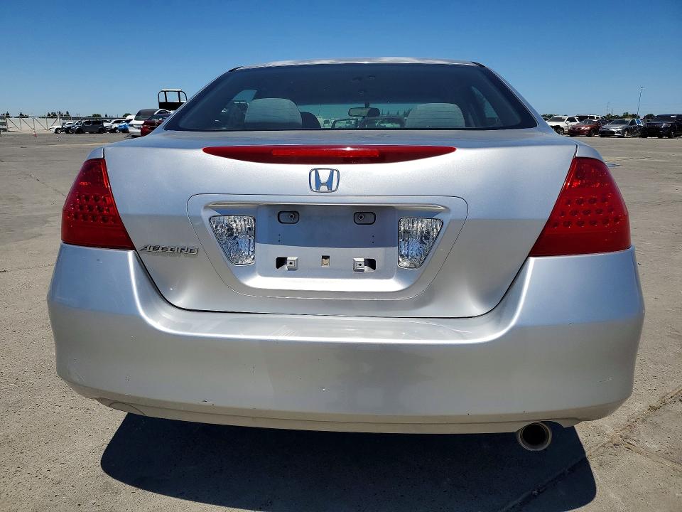 2006 Honda Accord VIN JHMCM56466C008697 COPART salvage auction — FRONT END, Ca - Salvage Certificate, sold $600 on 2026-07-27 (photo 6)