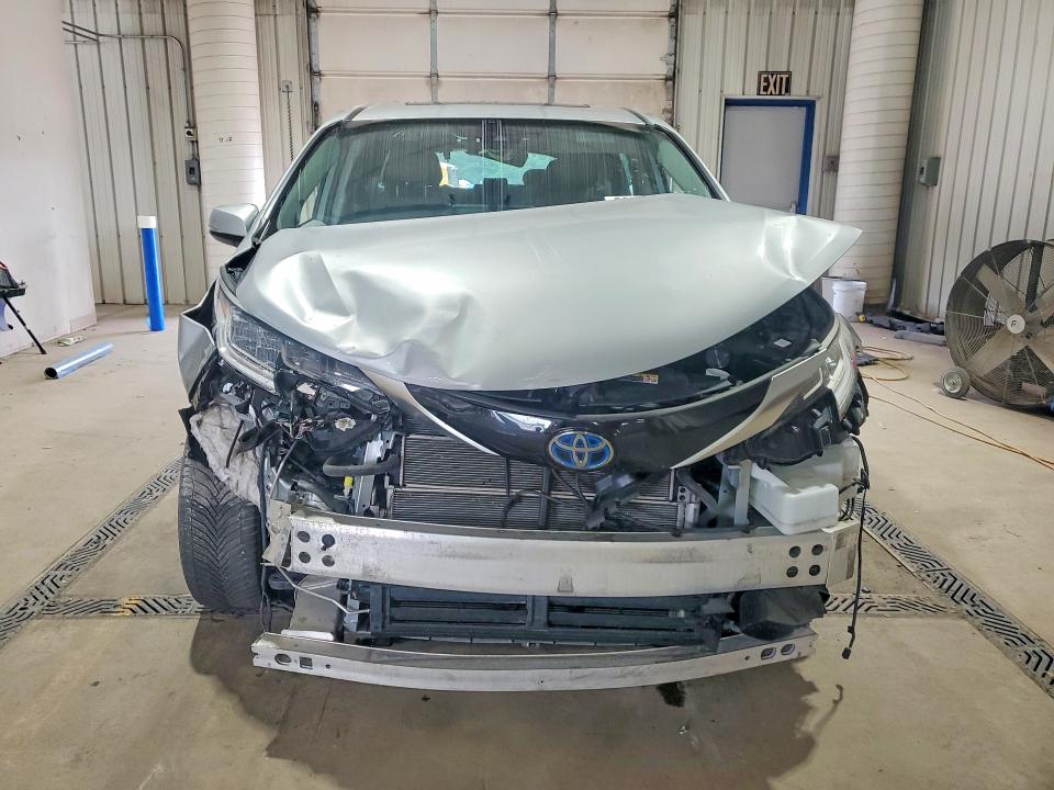 2021 Toyota Sienna VIN 5TDZSKFC9MS005148 COPART salvage auction — FRONT END, Pa - Certificate Of Salvage, sold $10,100 on 2026-07-13 (photo 5)