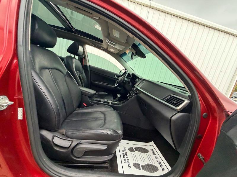 2020 Kia Optima VIN 5XXGT4L3XLG450082 COPART salvage auction — MINOR DENT/SCRATCHES, OK - CERTIFICATE OF TITLE (P), sold $900 on 2026-07-28 (photo 5)