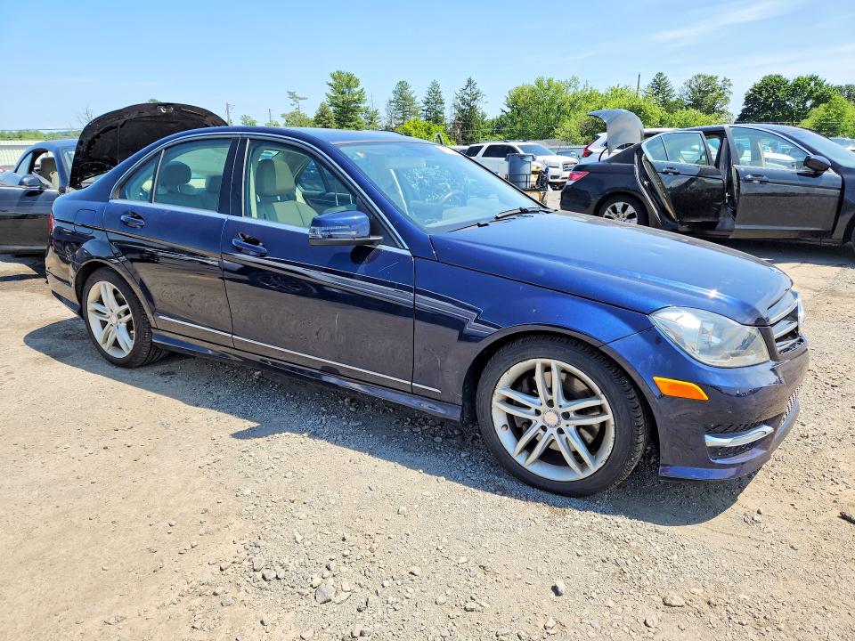 2014 Mercedes-benz C-klasse VIN WDDGF8AB0EG193167 COPART salvage auction — WATER/FLOOD, Pa - Certificate Of Salvage, sold $2,100 on 2026-08-04 (photo 4)