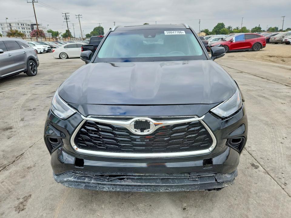 2022 Toyota Highlander VIN 5TDGZRBH0NS586148 COPART salvage auction — FRONT END, Mo - Dis/Dlr/Exp Only Salvage Title, sold $18,400 on 2026-07-09 (photo 5)