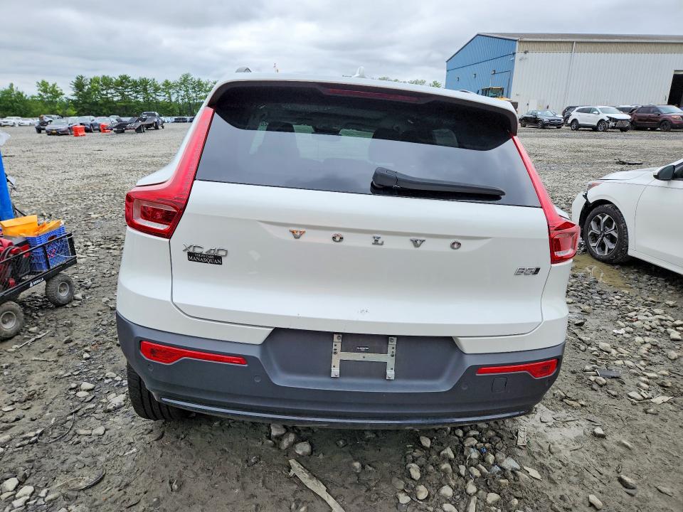 2025 Volvo Xc40 VIN YV4L12UC4S2472023 COPART salvage auction — SIDE, Nj - Cert Of Title-Salvage, sold $10,800 on 2026-09-04 (photo 6)