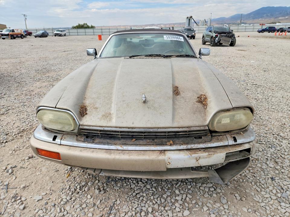1995 Jaguar Xj series VIN SAJNX274XSC198255 COPART salvage auction — MINOR DENT/SCRATCHES, UT - CERTIFICATE OF TITLE, sold $175 on 2026-07-31 (photo 6)