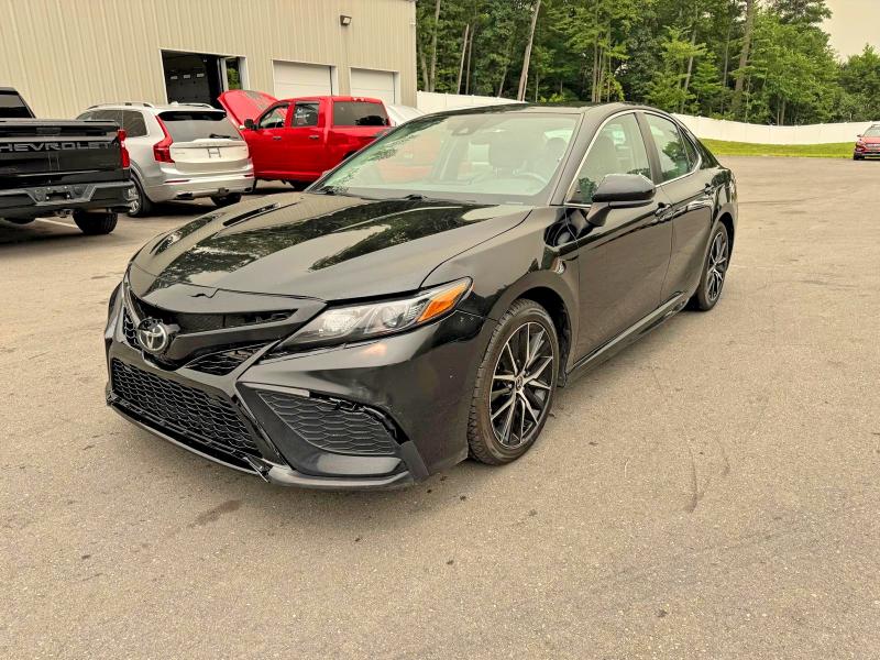2021 Toyota Camry VIN 4T1G11AK2MU476830 COPART salvage auction — MINOR DENT/SCRATCHES, VA - CERTIFICATE OF TITLE, sold $10,800 on 2026-07-29 (photo 1)