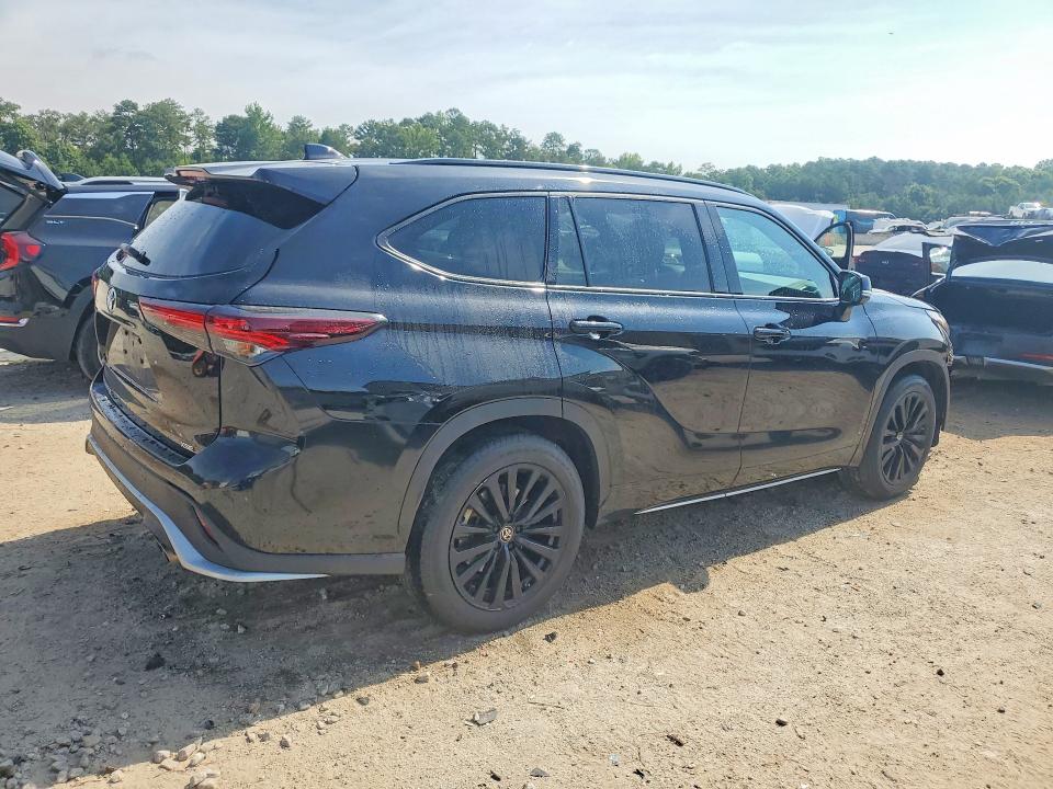 2024 Toyota Highlander VIN 5TDKDRAH2RS531183 COPART salvage auction — FRONT END, NY - CERTIFICATE OF TITLE, sold $18,100 on 2026-07-20 (photo 3)