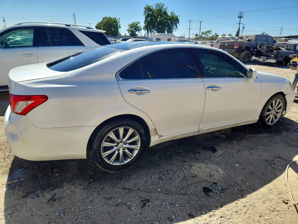 2007 Lexus Es 350 VIN JTHBJ46G972085726 COPART salvage auction — FRONT END, CA - DIS/DLR/EXP ONLY CLEAN TITLE, sold $700 on 2026-07-20 (photo 3)
