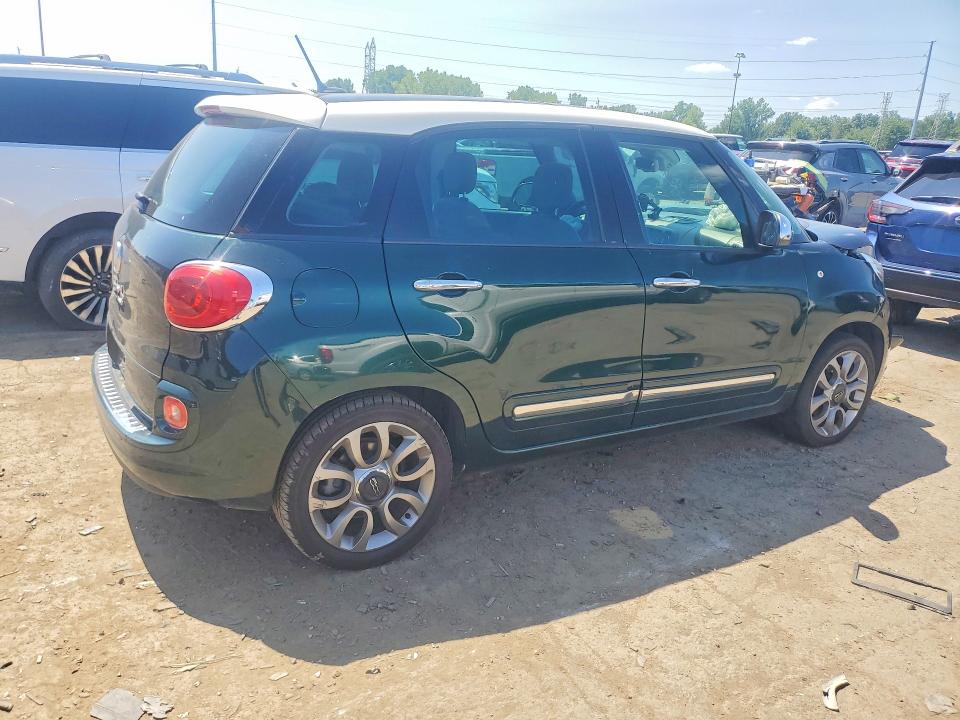 2014 Fiat 500 VIN ZFBCFACH1EZ009010 COPART salvage auction — FRONT END, Salvage Title, sold $400 on 2026-08-07 (photo 3)