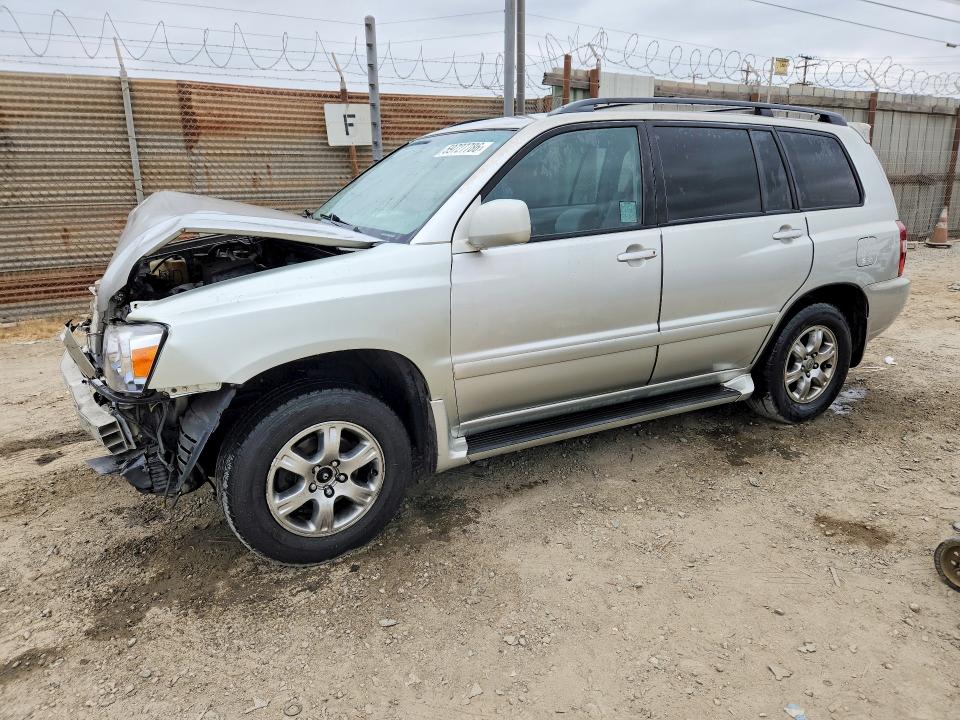 2006 Toyota Highlander VIN JTEDP21A560105136 COPART salvage auction — FRONT END, Ca - Dis/Dlr/Exp Only Clean Title, sold $750 on 2026-07-27 (photo 1)