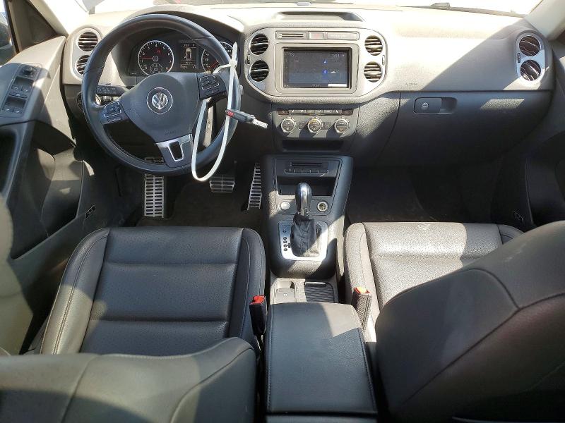 2015 Volkswagen Tiguan VIN WVGJV7AX7FW544216 COPART salvage auction — SIDE, AB - OOP - SALVAGE, sold $3,100 on 2026-08-04 (photo 8)