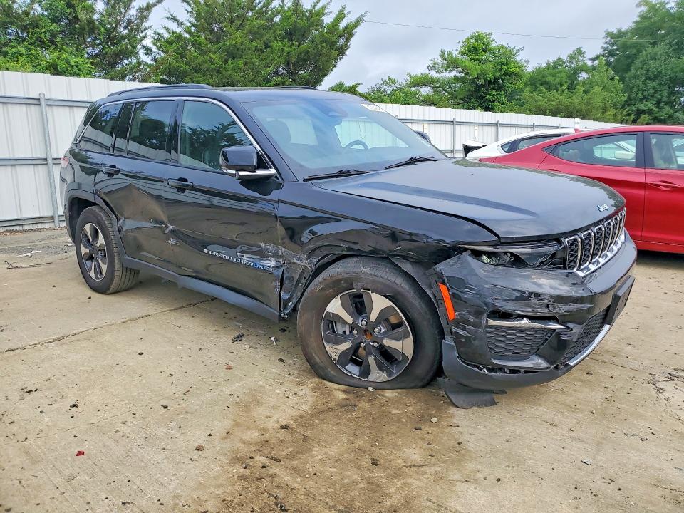 2024 Jeep Cherokee VIN 1C4RJYB69RC120301 COPART salvage auction — FRONT END, Nj - Certificate Of Title (P), sold $11,600 on 2026-07-29 (photo 4)