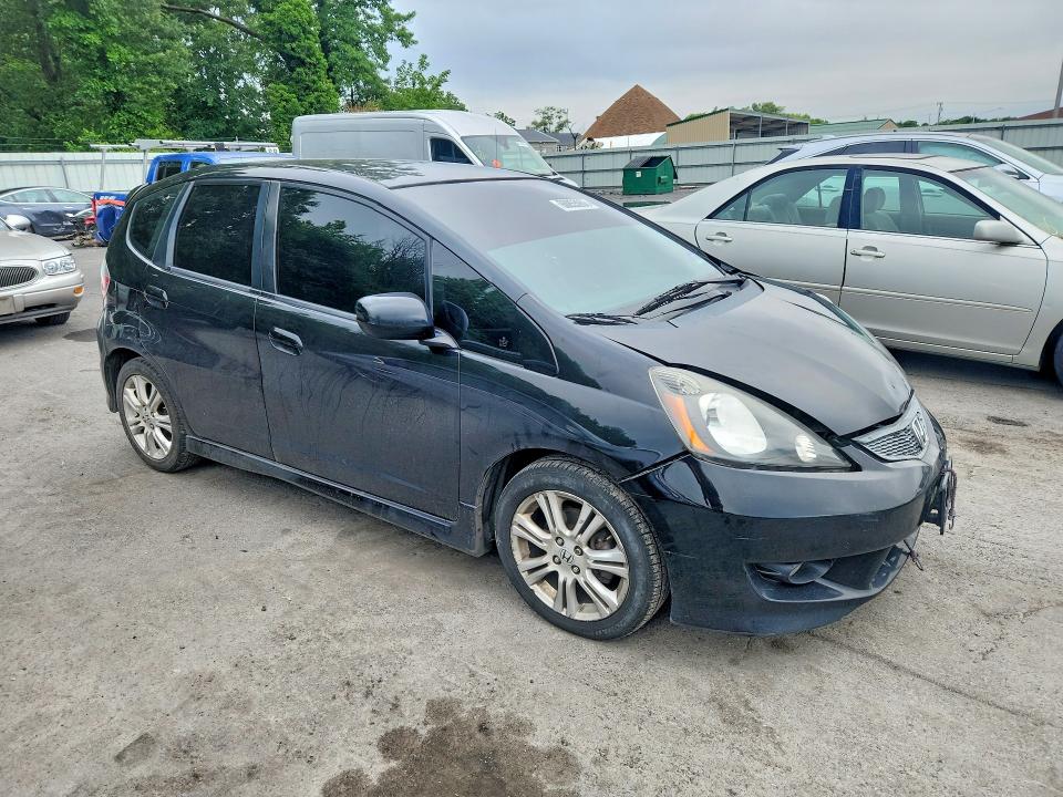 2011 Honda Fit VIN JHMGE8H58BC014291 COPART salvage auction — FRONT END, Nj - Certificate Of Title (P), sold $250 on 2026-07-28 (photo 4)