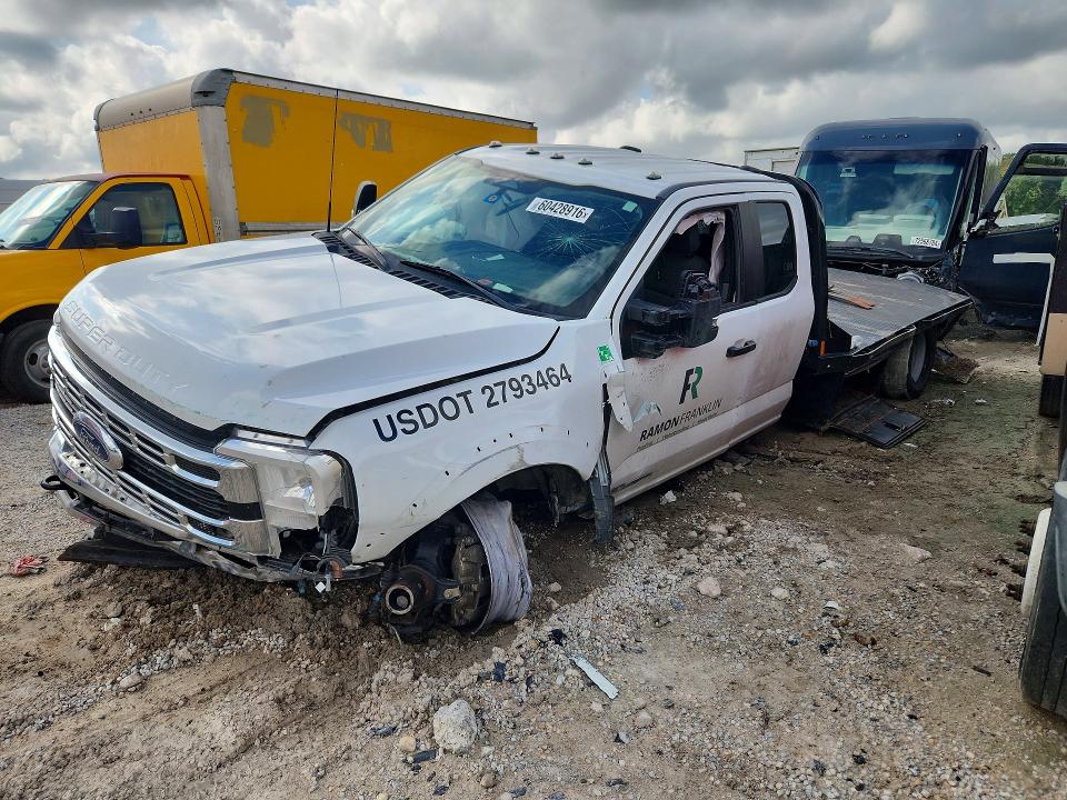 2023 Ford F450 VIN 1FD0X4HT7PEC69171 — COPART salvage auction photo