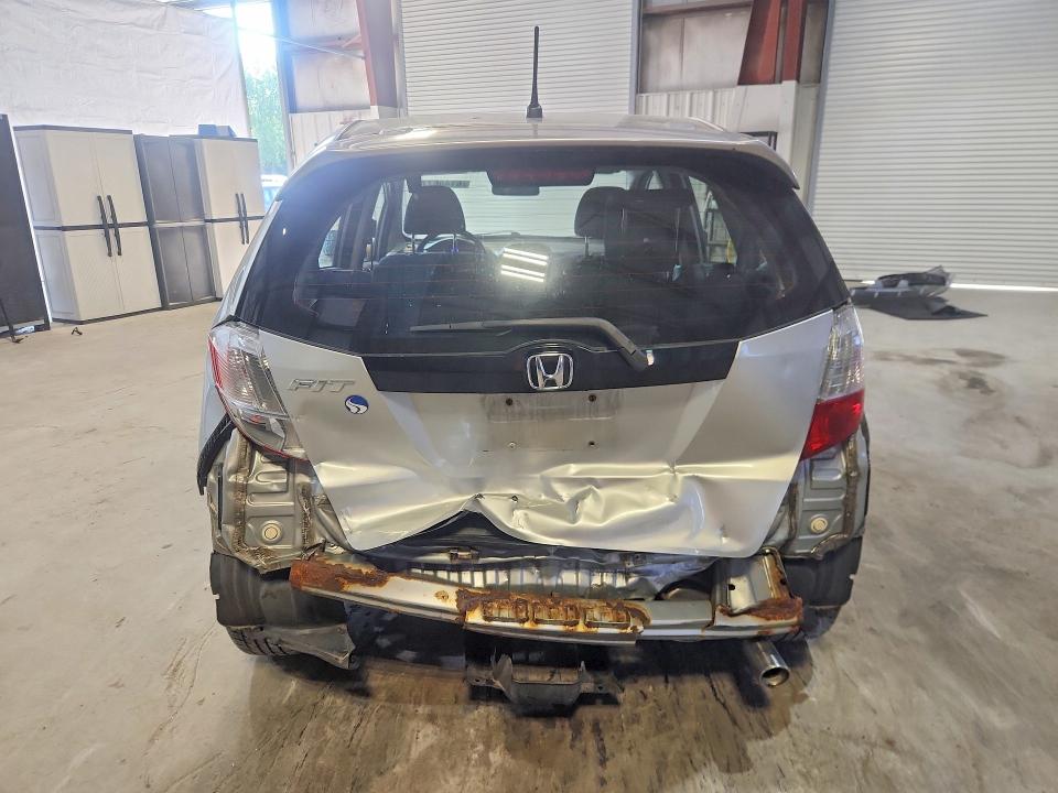 2012 Honda Fit VIN JHMGE8H50CC022323 COPART salvage auction — REAR END, Ma - Cert Of Title-Reconstrctd Coll, sold $250 on 2026-07-31 (photo 6)