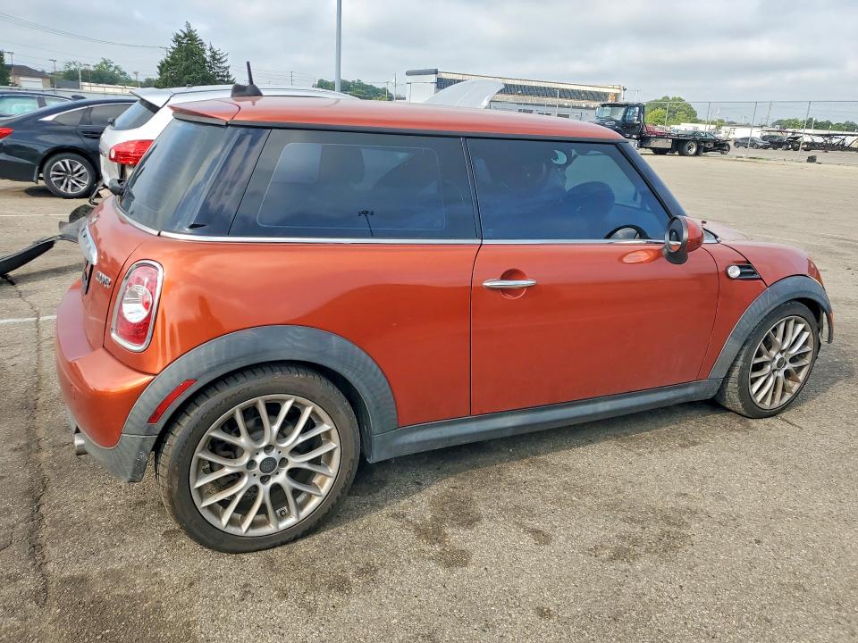 2011 Mini Cooper VIN WMWSU3C53BT095402 COPART salvage auction — FRONT END, Oh - Cert Of Title-Salvage, sold $425 on 2026-07-15 (photo 3)