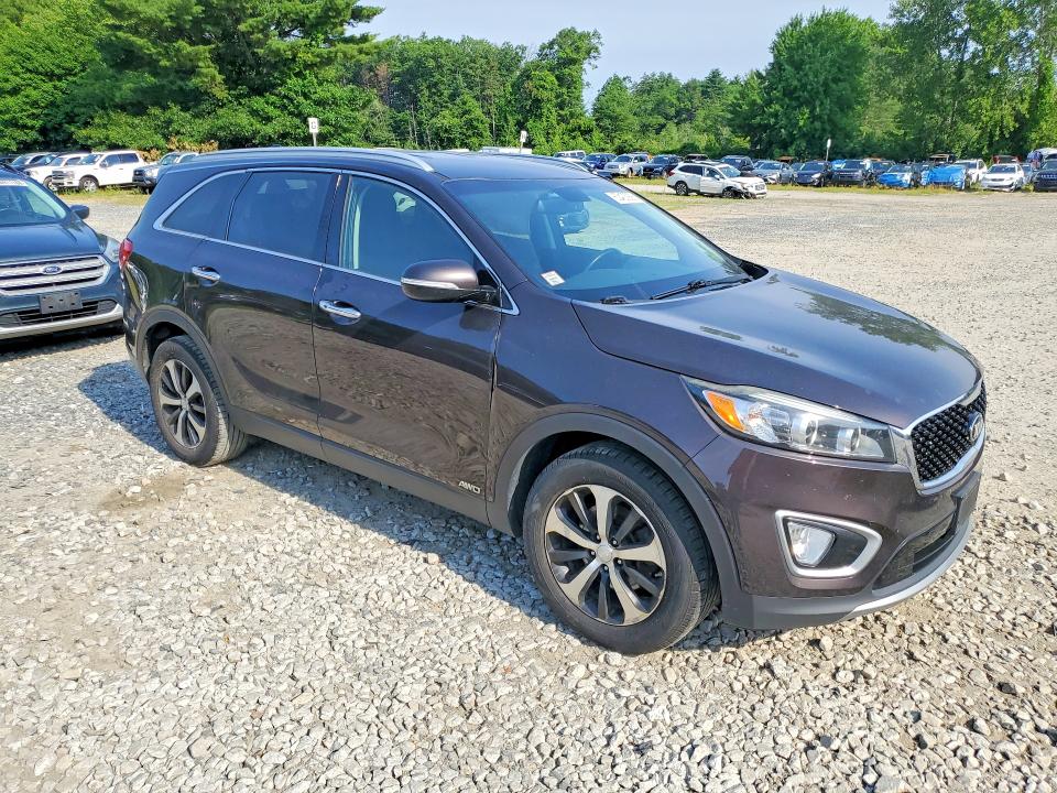 2017 Kia Sorento VIN 5XYPHDA12HG272626 COPART salvage auction — MINOR DENT/SCRATCHES, Vt - Certificate Of Title (P), sold $1,800 on 2026-07-29 (photo 4)