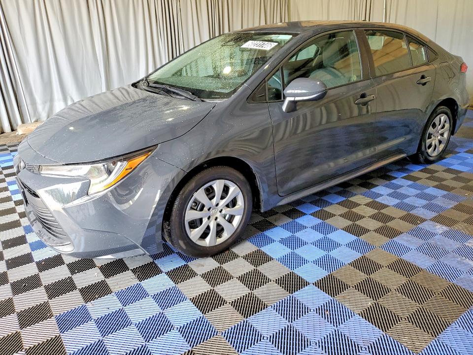 2025 Toyota Corolla VIN 5YFB4MDE2SP305518 COPART salvage auction — MINOR DENT/SCRATCHES, WA - VEHICLE CERT OF OWNERSHIP-TITL (P), sold $15,300 on 2026-07-14 (photo 1)