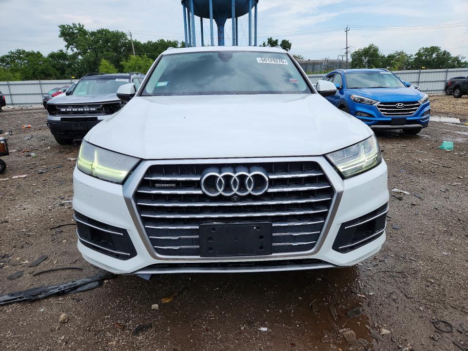 2019 Audi Q7 VIN WA1LHAF77KD017853 COPART salvage auction — MINOR DENT/SCRATCHES, Il - Certificate Of Title, sold $10,900 on 2026-07-29 (photo 5)
