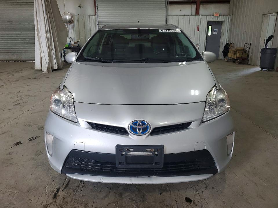 2014 Toyota Prius VIN JTDKN3DU0E1817446 COPART salvage auction — NORMAL WEAR, NY - CERTIFICATE OF TITLE, sold $2,100 on 2026-07-20 (photo 5)