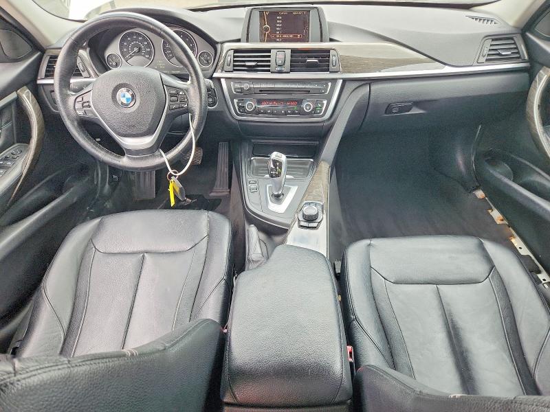 2012 BMW 3er VIN WBA3A5C59CF257333 COPART salvage auction — FRONT END, Ca - Dlr/Dis/Exp Only Salvage Title, sold $1,150 on 2026-07-09 (photo 8)