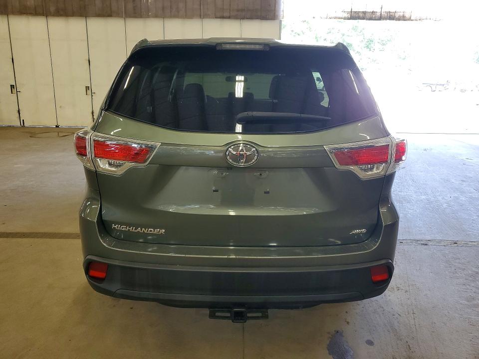2016 Toyota Highlander VIN 5TDBKRFH2GS269323 COPART salvage auction — MINOR DENT/SCRATCHES, Ny - Certificate Of Title, sold $9,900 on 2026-07-27 (photo 6)