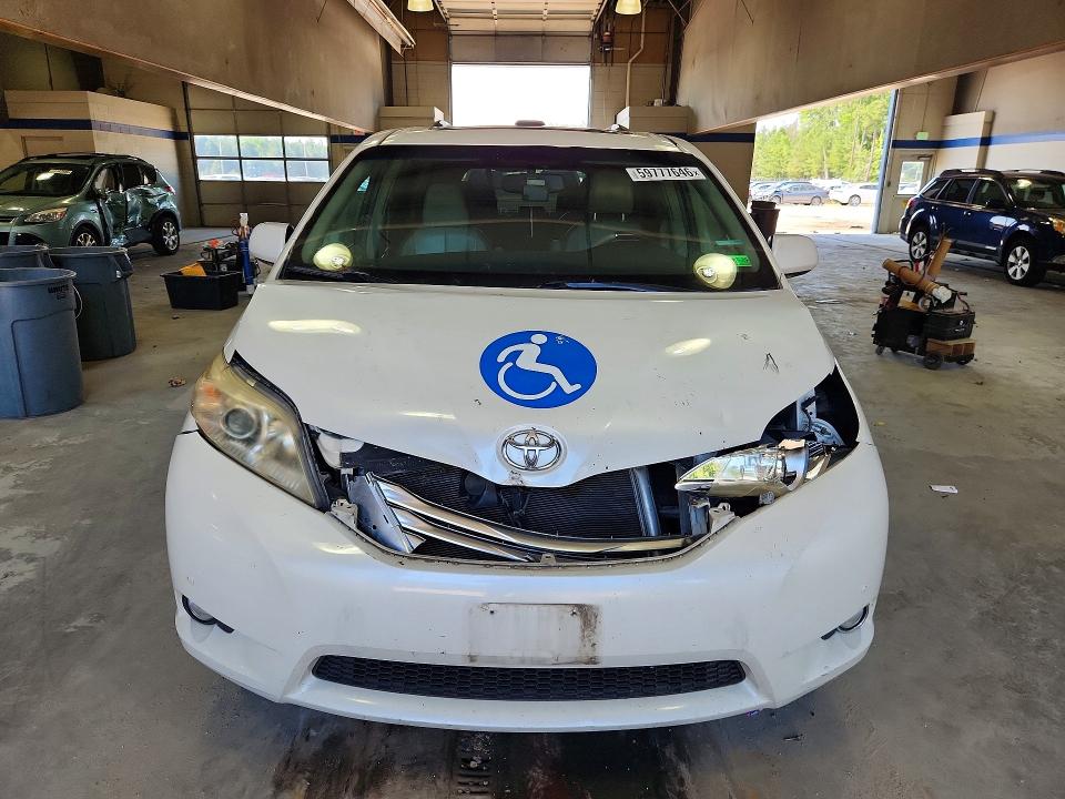 2011 Toyota Sienna VIN 5TDYK3DC7BS112829 COPART salvage auction — FRONT END, Va - Cert Of Title - Salvage, sold $300 on 2026-07-24 (photo 5)