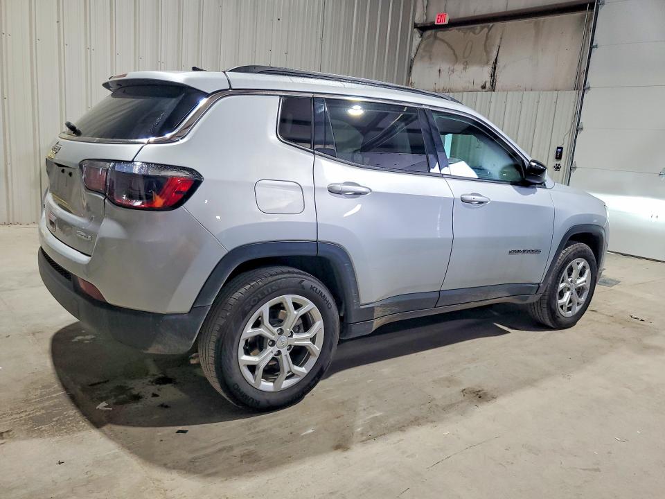2024 Jeep Compass VIN 3C4NJDBN4RT113596 COPART salvage auction — FRONT END, Fl - Certificate Of Title (P), sold $9,600 on 2026-07-27 (photo 3)