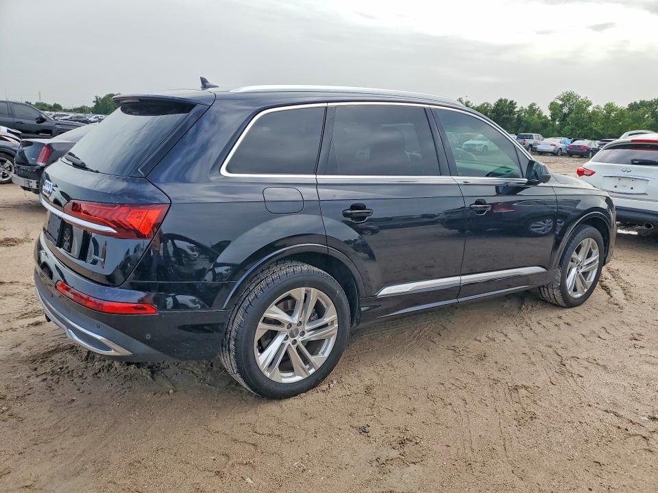 2020 Audi Q7 VIN WA1LXAF71LD004584 COPART salvage auction — MINOR DENT/SCRATCHES, MT - CERTIFICATE OF TITLE (P), sold $14,800 on 2026-07-24 (photo 3)