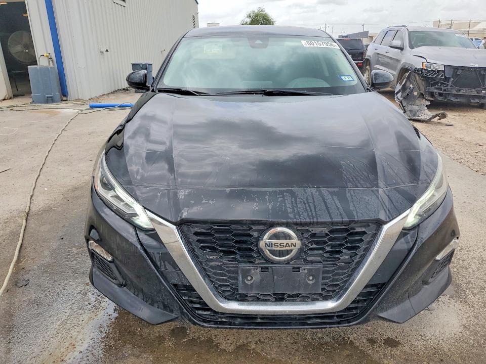 2021 Nissan Altima VIN 1N4BL4DV6MN417618 COPART salvage auction — MINOR DENT/SCRATCHES, TX - CERTIFICATE OF TITLE, sold $5,100 on 2026-07-22 (photo 5)