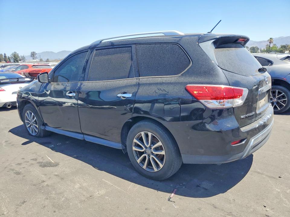 2016 Nissan Pathfinder VIN 5N1AR2MN3GC660288 COPART salvage auction — MINOR DENT/SCRATCHES, Ca - Dis/Dlr/Exp Only Clean Title, sold $850 on 2026-07-27 (photo 2)