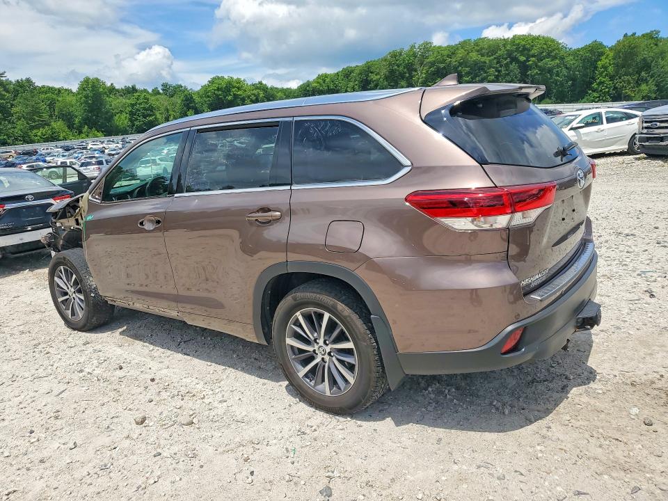 2018 Toyota Highlander VIN 5TDJZRFH7JS843381 COPART salvage auction — FRONT END, Ma - Cert Of Title-Reconstrctd Coll, sold $2,050 on 2026-07-22 (photo 2)