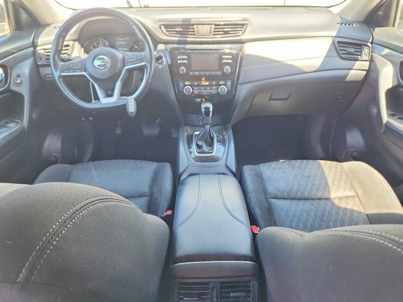 2017 Nissan Rogue VIN KNMAT2MT7HP591863 COPART salvage auction — MINOR DENT/SCRATCHES, Ca - Certificate Of Title, sold $1,000 on 2026-07-28 (photo 8)