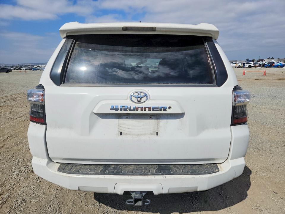 2017 Toyota 4runner VIN JTEZU5JR6H5153532 COPART salvage auction — FRONT END, Ca - Salvage Certificate, sold $7,800 on 2026-07-24 (photo 6)