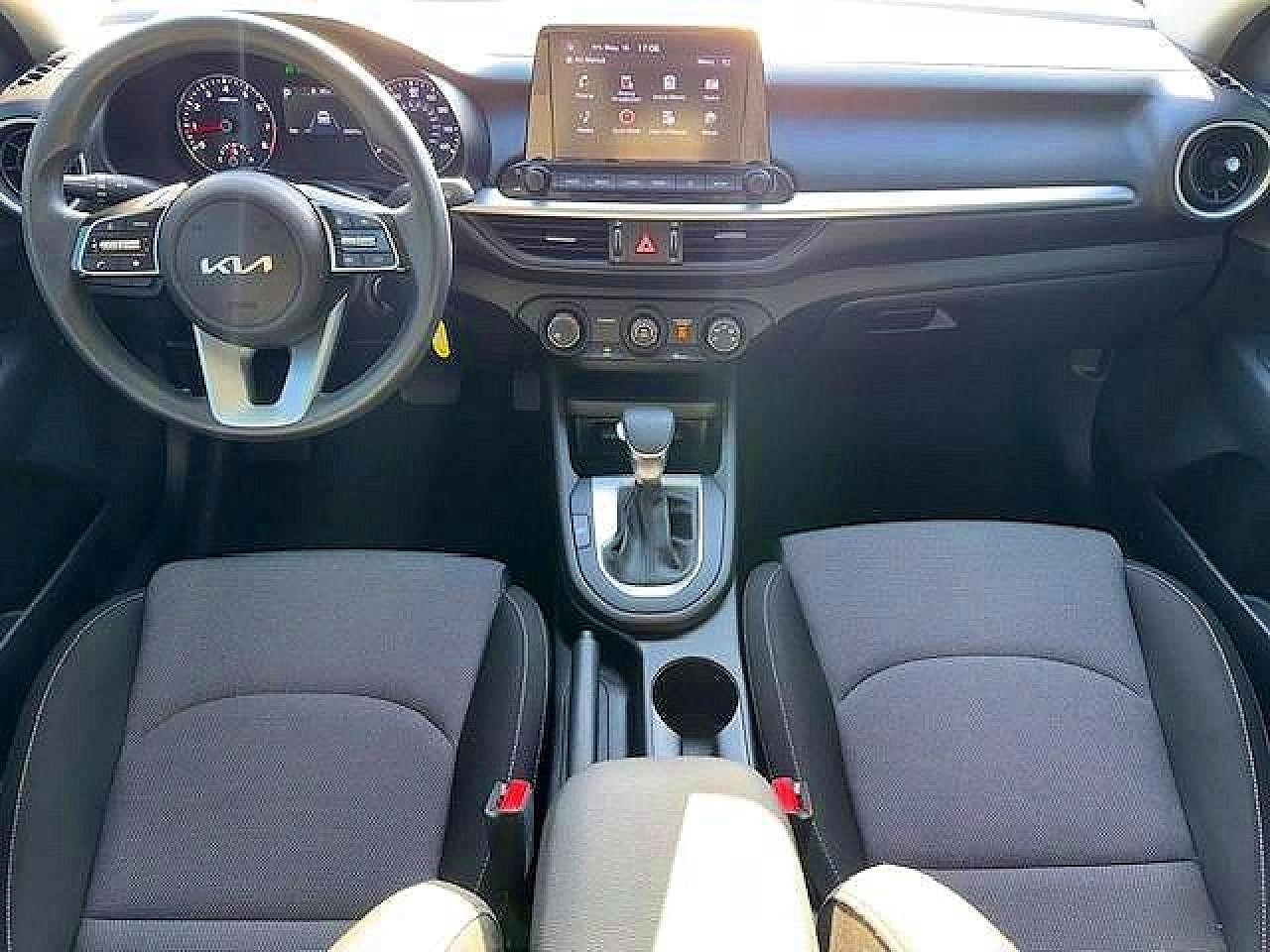 2022 Kia Forte VIN 3KPF24AD4NE464503 COPART salvage auction — Minor Dent/Scratches, FL - CERT OF TITLE SLVG REBUILDABLE (P), sold $9,200 on 2026-09-09 (photo 8)