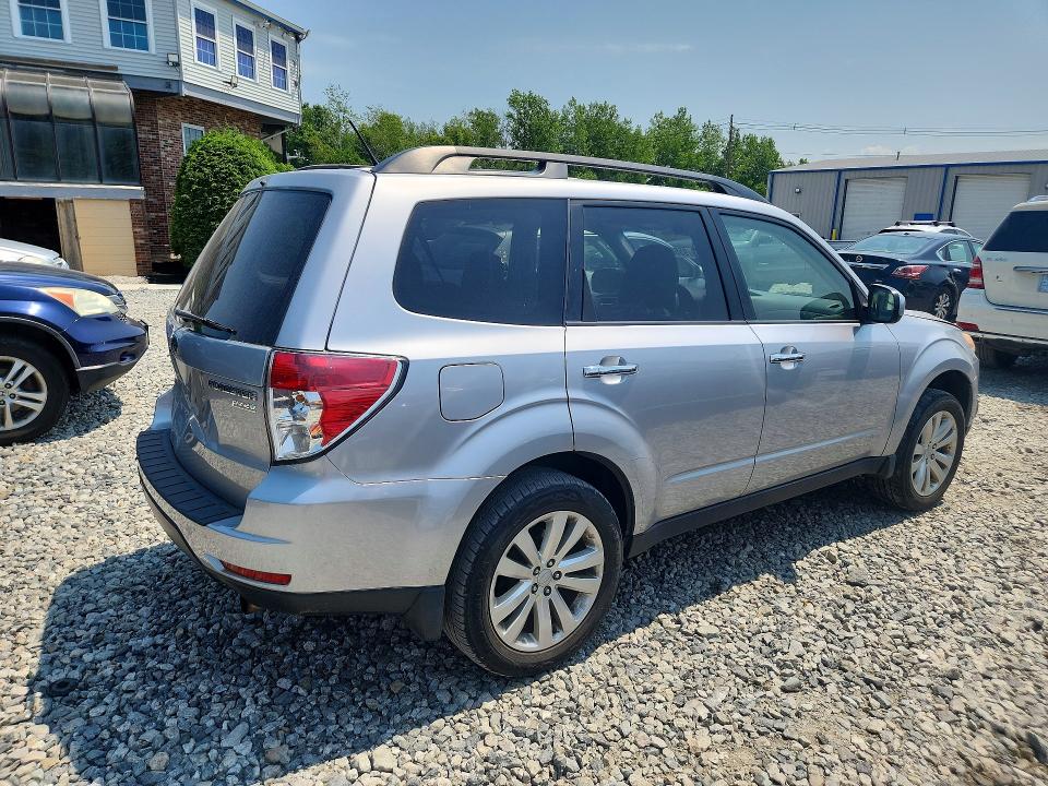 2013 Subaru Forester VIN JF2SHAEC5DH419576 COPART salvage auction — REAR END, Ma - Cert Of Title-Reconstrctd Coll, sold $650 on 2026-07-09 (photo 3)