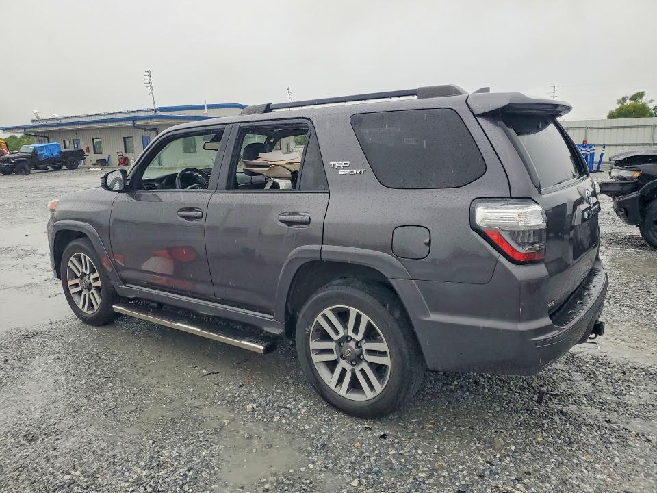 2022 Toyota 4runner VIN JTEAU5JR8N5266360 COPART salvage auction — SIDE, LA - CERT OF TITLE-SALVAGE, sold $11,100 on 2026-07-27 (photo 2)