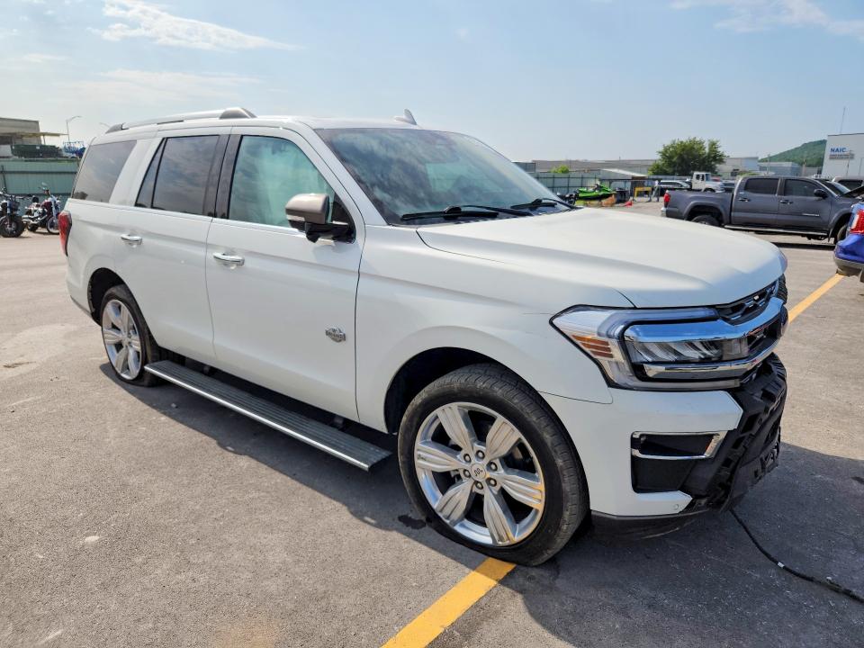 2024 Ford Expedition VIN 1FMJU1P80REA63007 COPART salvage auction — FRONT END, Ok - Cert Of Title-Salvage, sold $25,000 on 2026-09-11 (photo 4)