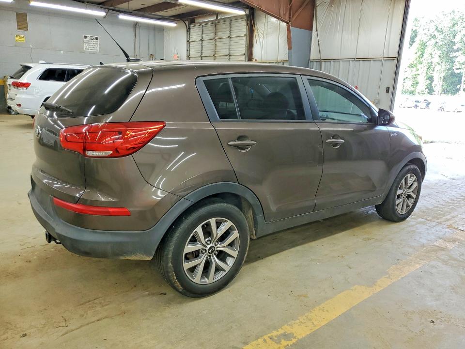 2015 Kia Sportage VIN KNDPBCAC3F7720850 COPART salvage auction — MECHANICAL, NC - DEALER ONLY CLEAN TITLE, sold $975 on 2026-07-27 (photo 3)