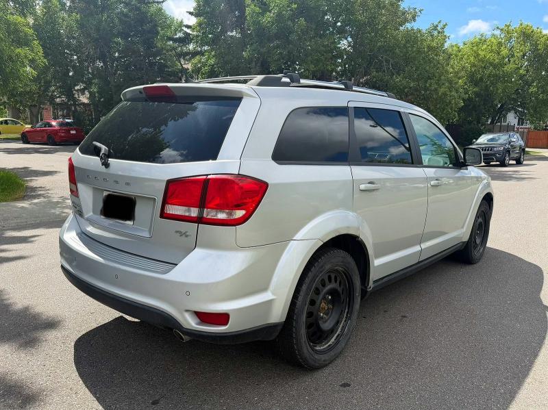 2013 Dodge Journey VIN 3C4PDDFG3DT525528 COPART salvage auction — MINOR DENT/SCRATCHES, Ab - Bos - Active, sold $1,800 on 2026-07-28 (photo 4)