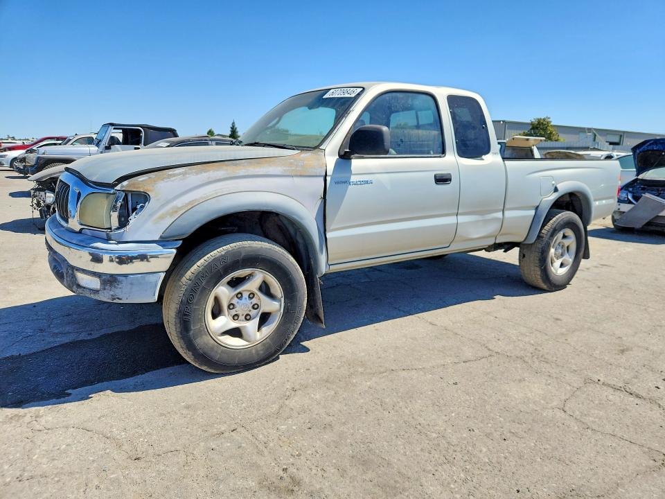 2001 Toyota Tacoma VIN 5TEWN72N01Z809609 COPART salvage auction — MINOR DENT/SCRATCHES, Ca - Dis/Dlr/Exp Only Clean Title, sold $2,400 on 2026-07-31 (photo 1)