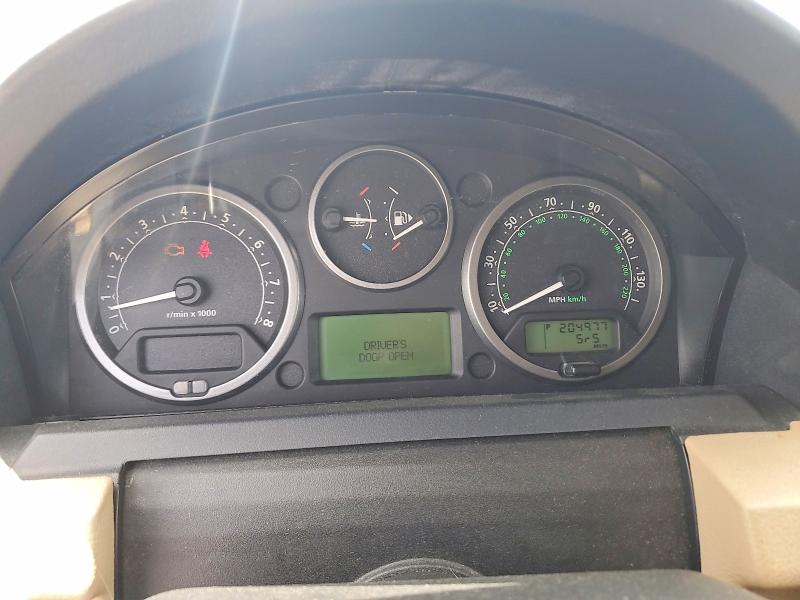 2005 Land rover Lr3 VIN SALAE25405A320099 COPART salvage auction — MINOR DENT/SCRATCHES, MO - DEALER ONLY CLEAN TITLE, sold $500 on 2026-07-14 (photo 9)