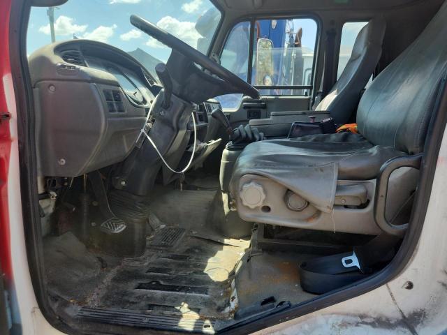 2003 Nissan diesel UD1800 VIN JNAMA33H13AF70112 COPART salvage auction — NORMAL WEAR, FL - CERTIFICATE OF TITLE, sold $14,100 on 2026-07-14 (photo 5)