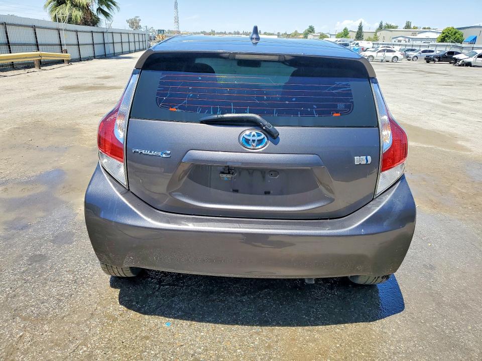 2016 Toyota Prius c VIN JTDKDTB32G1119257 COPART salvage auction — MINOR DENT/SCRATCHES, Wv - Certificate Of Title, sold $350 on 2026-07-28 (photo 6)