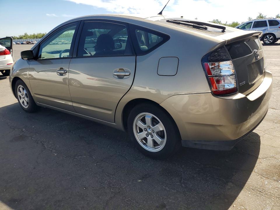 2004 Toyota Prius VIN JTDKB22U040027462 COPART salvage auction — MECHANICAL, CA - DIS/DLR/EXP ONLY CLEAN TITLE, sold $425 on 2026-07-09 (photo 2)