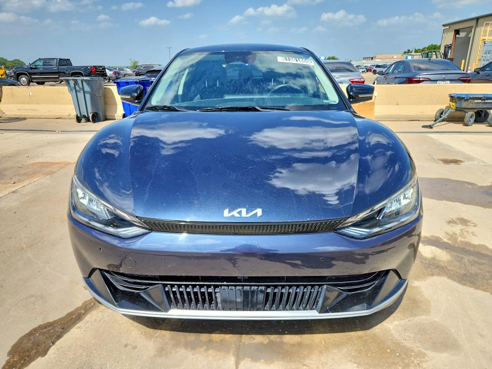 2024 Kia Ev6 VIN KNDC34LA9R5194821 COPART salvage auction — SIDE, Tn - Certificate Of Title, sold $11,600 on 2026-07-27 (photo 5)